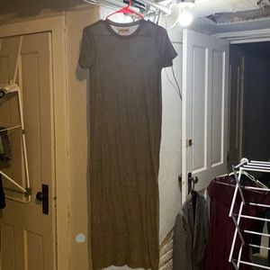 Madewell Rivet and thread soft grey maxi dress